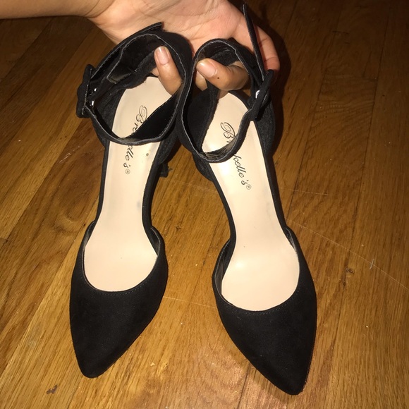 Heels - Picture 2 of 7